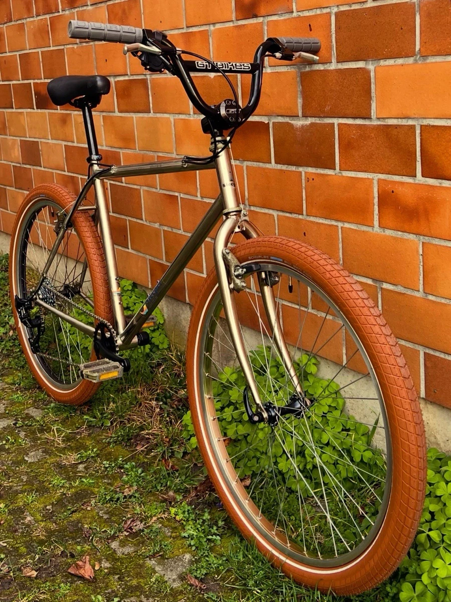 vtt vintage de marque NAKAMURA Porte Vélo Haillon Et Suspension Plafond