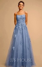 Tulle Spaghetti Straps Prom Dress Long Lace Appliques Ball Gowns for Women