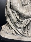 Michael Angelo Pieta Sculpture Marwal Ind Inc. Italy Excellent Condition. — photo 5