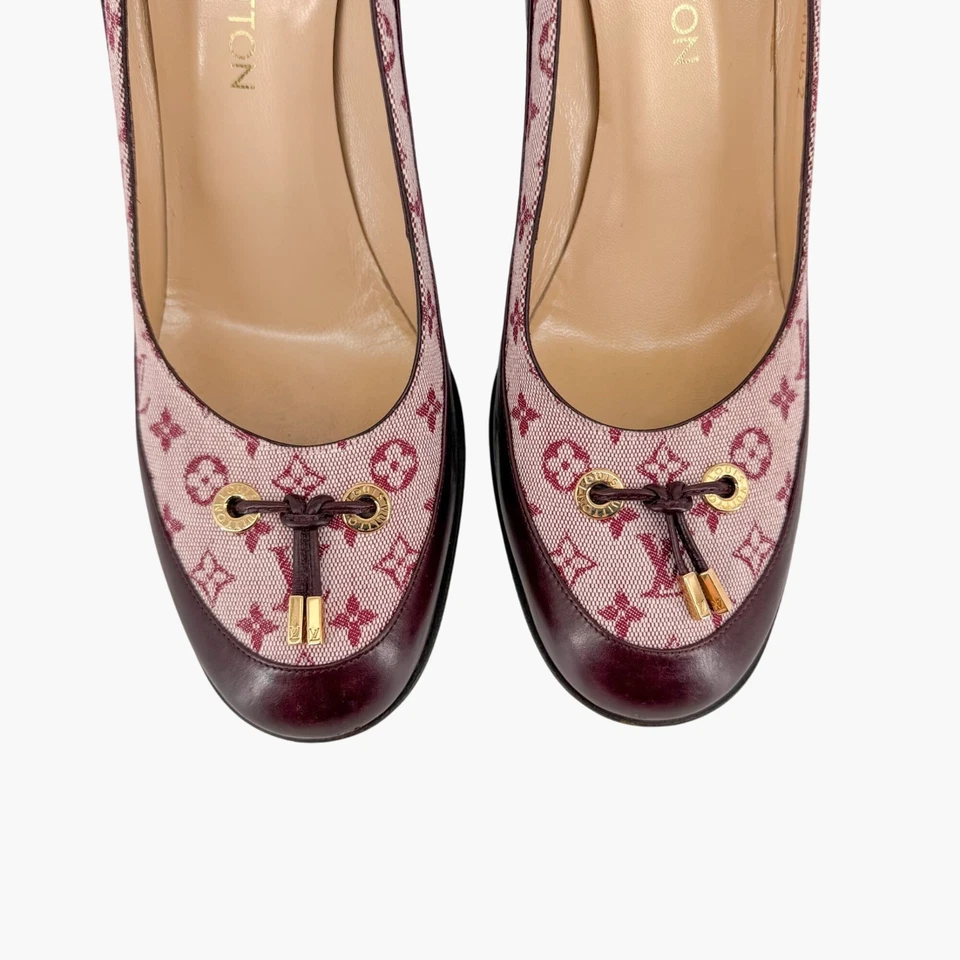 Louis Vuitton LV Monogram Burgundy Canvas Charm Pumps Heels Size 39.5 US 9.5 - Image 3 of 4