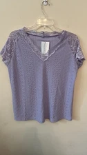 Women's Tops Lace Crochet V Neck Blouse Purple Boutique Brand Size Medium NWT