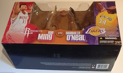 2004 McFarlane Shaquille O'Neal vs Yao Ming Figurine - 2 x Sealed