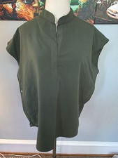 Figs Women's Rafaela Oversized Scrub Top in Moss