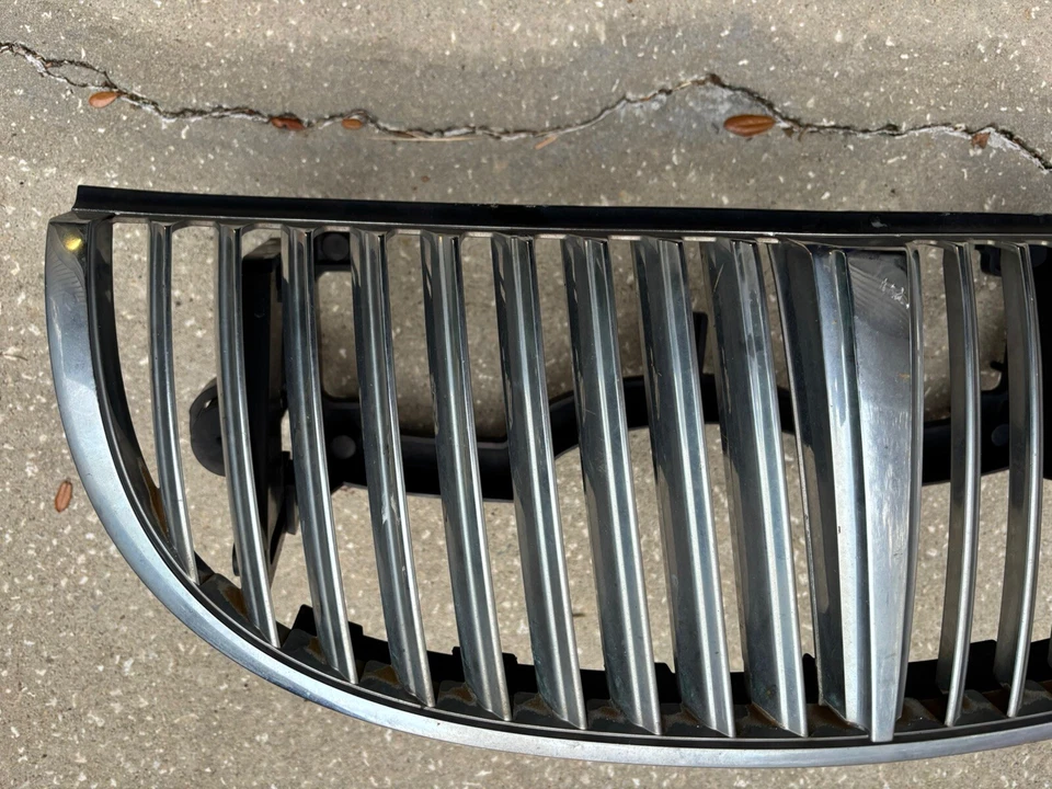 🚗 Lincoln Town Car 1998-2002 completo cromo parrilla delantera/soporte/resortes OEM Foto 4 de 4