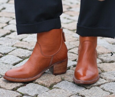 MOMA Stiefeletten Damen 39