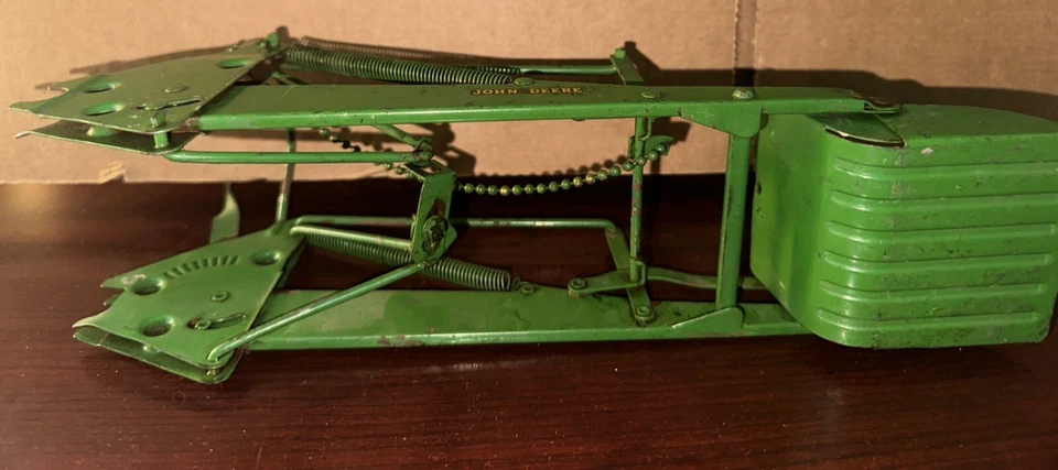 Eska Vintage John Deere Loader Farm Toy Complete and Functional - Image 4 of 4
