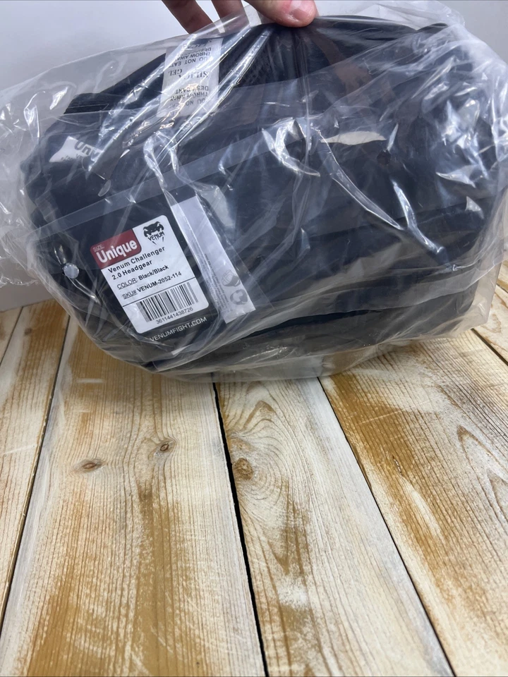 Casco de entrenamiento Venum Challenger 2.0 Skintex de cuero MMA - negro Foto 3 de 4