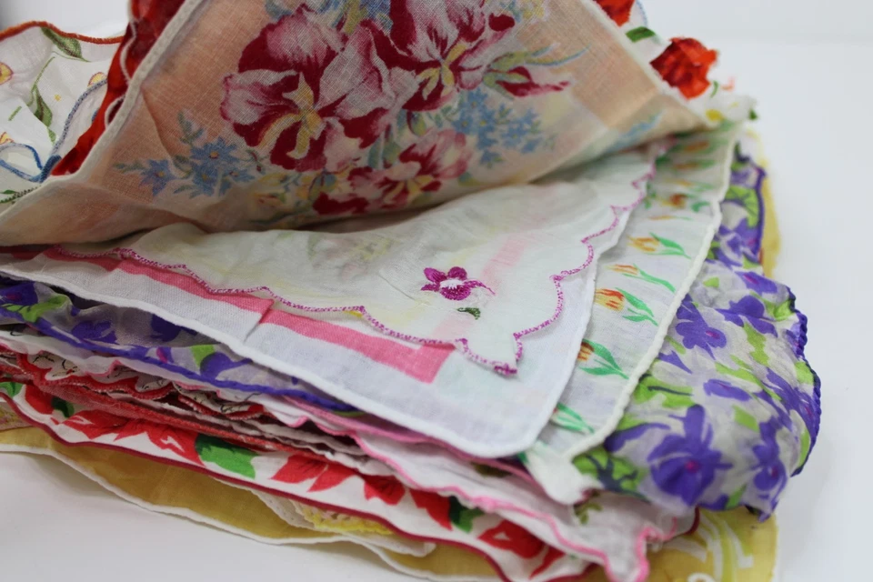 Lote de 47 Pañuelos Vintage Pañuelos Pañuelo FLORAL Algodón Bordado Foto 4 de 4