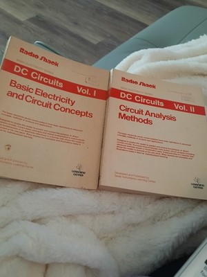 Radio Shack DC Circuits Vol 1 & II Basic Electricity Circuit Analysis