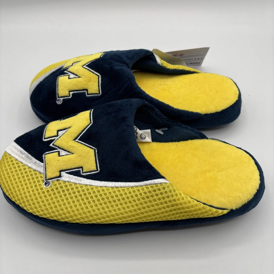 FOCO Michigan Wolverines Big Logo Color Edge Slippers Youth Size XL (7-8) New - Image 3 of 4