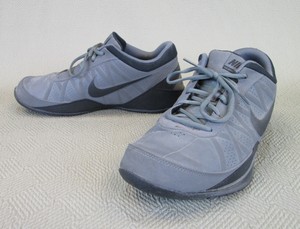 nike air court leader low