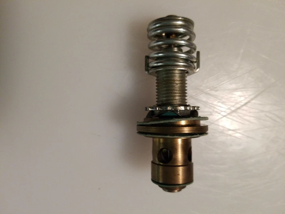 Alco Controls Model: XC-724-B5B All Purpose Cage, Ext. Equilizer New Old Stock<  - Image 3 of 3