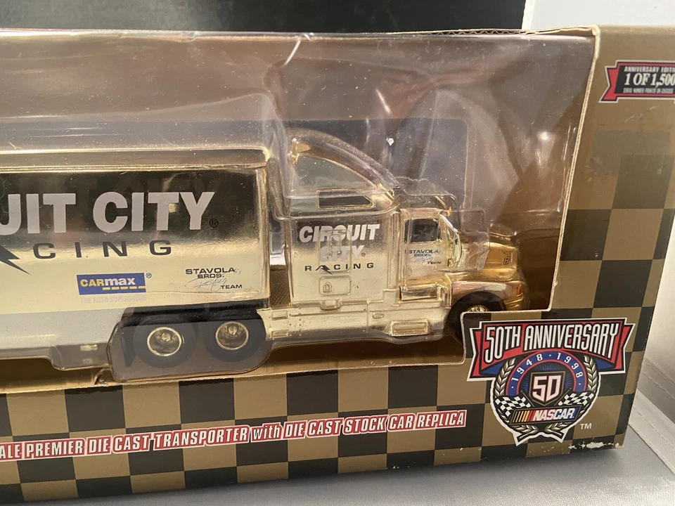Racing Champions ORO 50 Aniversario Circuito City Transporter Escala 1:64 Foto 4 de 4