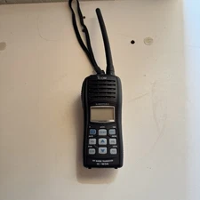 ICOM IC-M34 Marine Radio Transceiver Water Proof + Floats w/ Antenna- No Charger