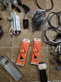 Huge Video game Reseller Lot