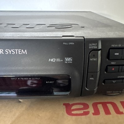 Aiwa HV-MX1 Multisystem NTSC/PAL VCR VHS Player - For Parts Or