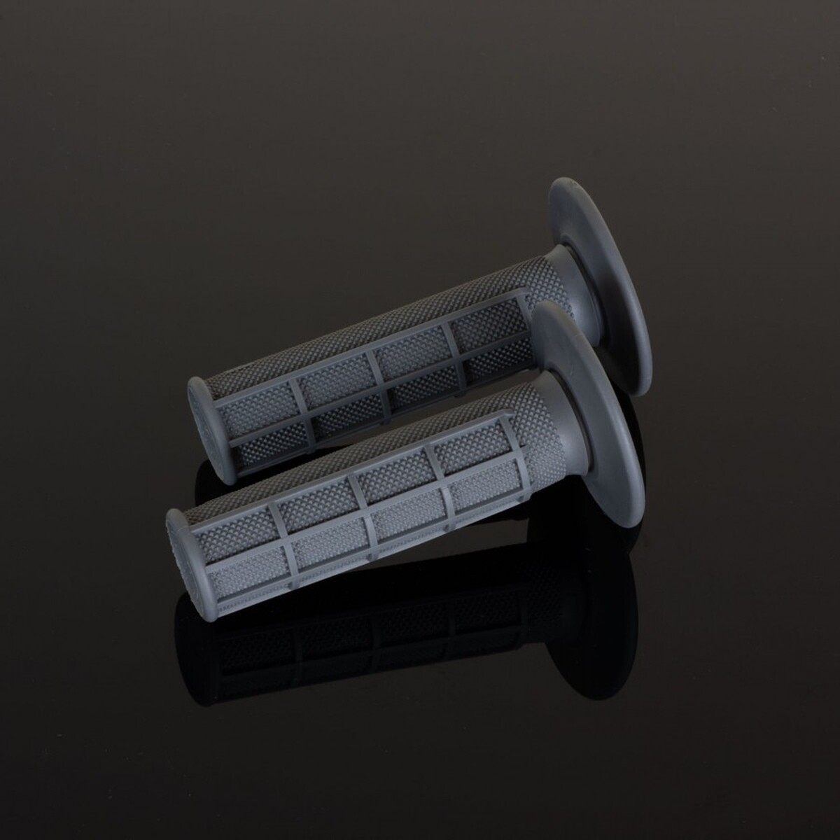 Poignées MX SINGLE COMPOUND DIAMOND WAFFLE MEDIUM gris idéales pour vos sorties enduro