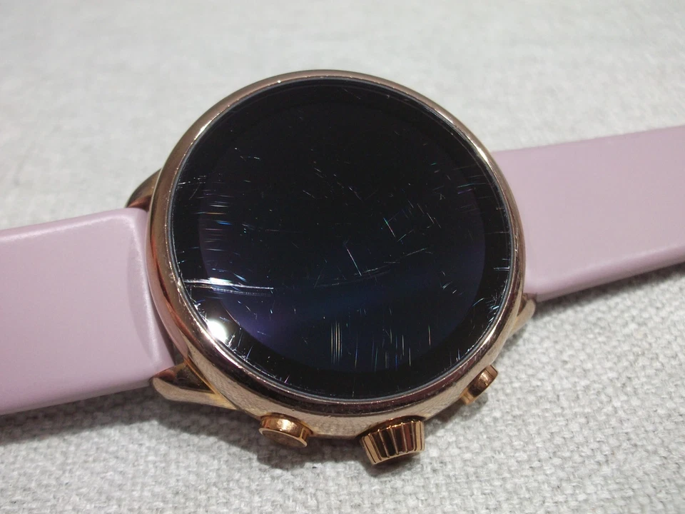 Fossil GEN 6 Wellness Edition Smartwatch Gold Pink - Image 3 of 4
