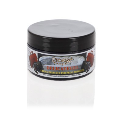 Crema Nera per Rinnovare Divani e Interni Auto in Pelle 100ml