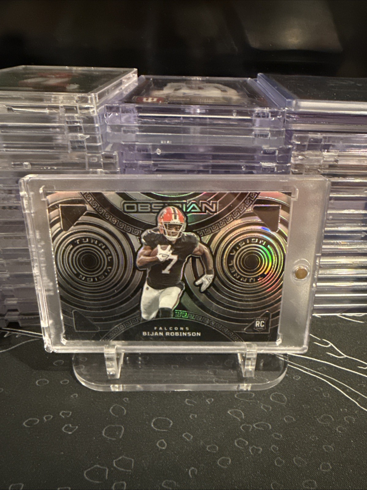 BIJAN ROBINSON 2023 OBSIDIAN TUNNEL VISION ROOKIE FALCONS RC /135 Q3758