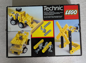 LEGO TECHNIC: Universal Set (8020) with Box & Instructions *Missing some pieces