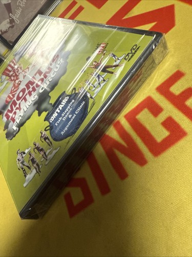 Monty Python's Flying Circus: Fish-slapping Dance & Argument Clinic! (DVD) NEW - Foto 4 di 4