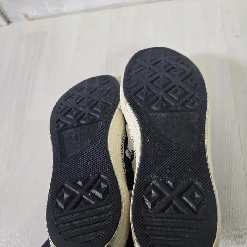 Converse Breaked Leopard One Star Low Sneakers - Pre-Owned thumbnail 2