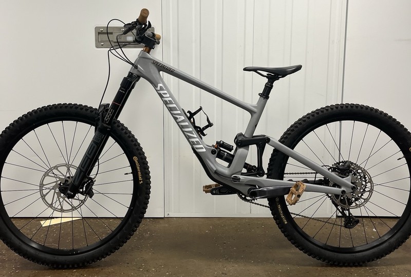 Specialized Enduro Comp Carbon Full Suspension Mountain Bike MTB