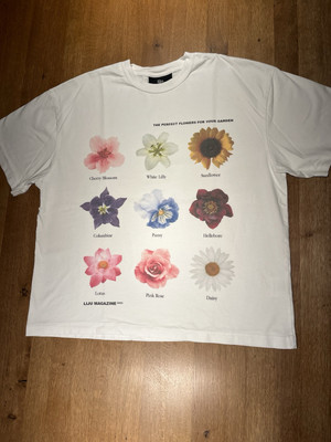 Liju Flower garden T Shirt