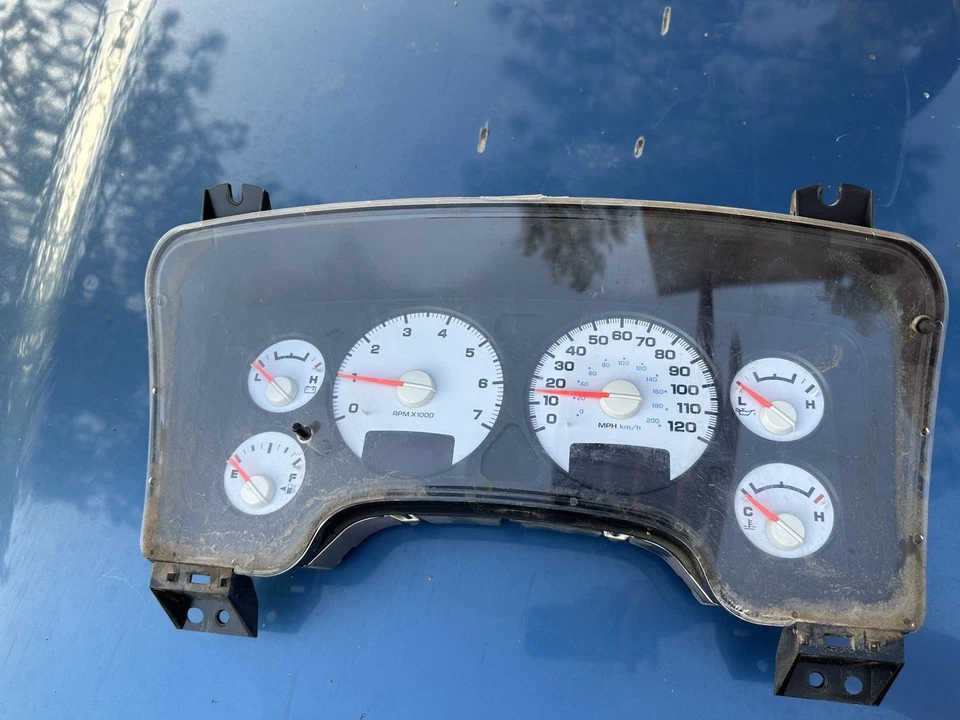 2003 Dodge Ram 2500 Manual Transmission Instrument Cluster 5.7 Hemi - Image 2 of 4