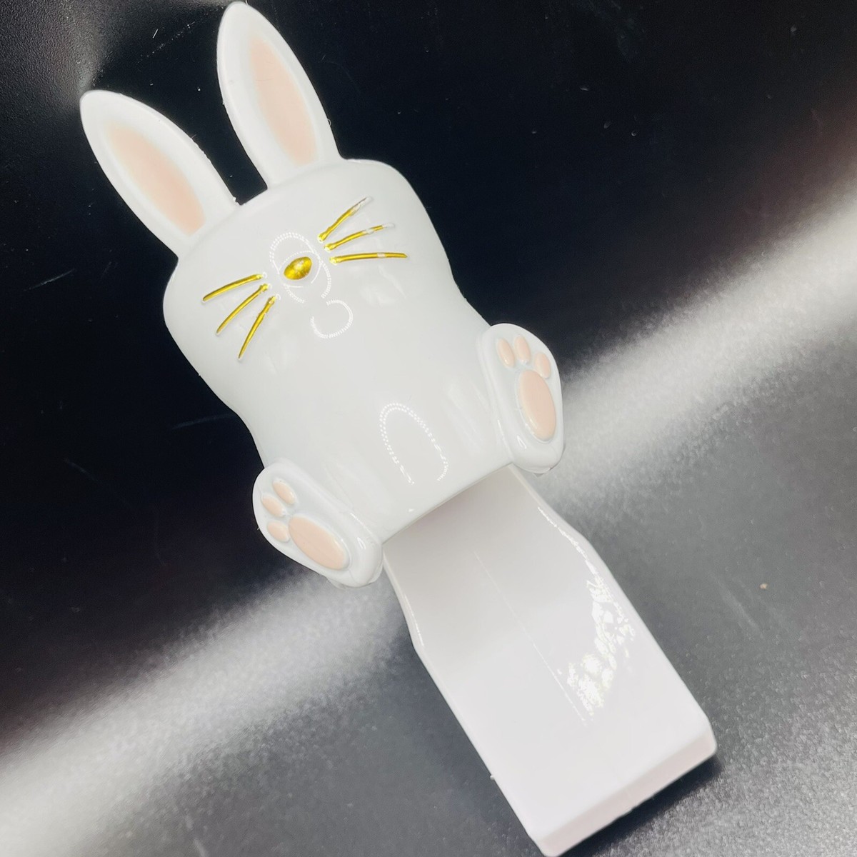 Bath & Body Works BBW Bunny Rabbit White Pink Wallflowers