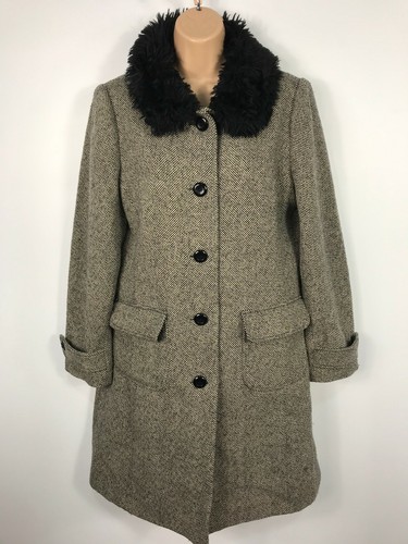 WHITE COAT JACKET WITH FUR COLLAR SIZE 