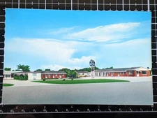 Hi-Way 50 Motel Sedalia Missouri  Vintage postcard