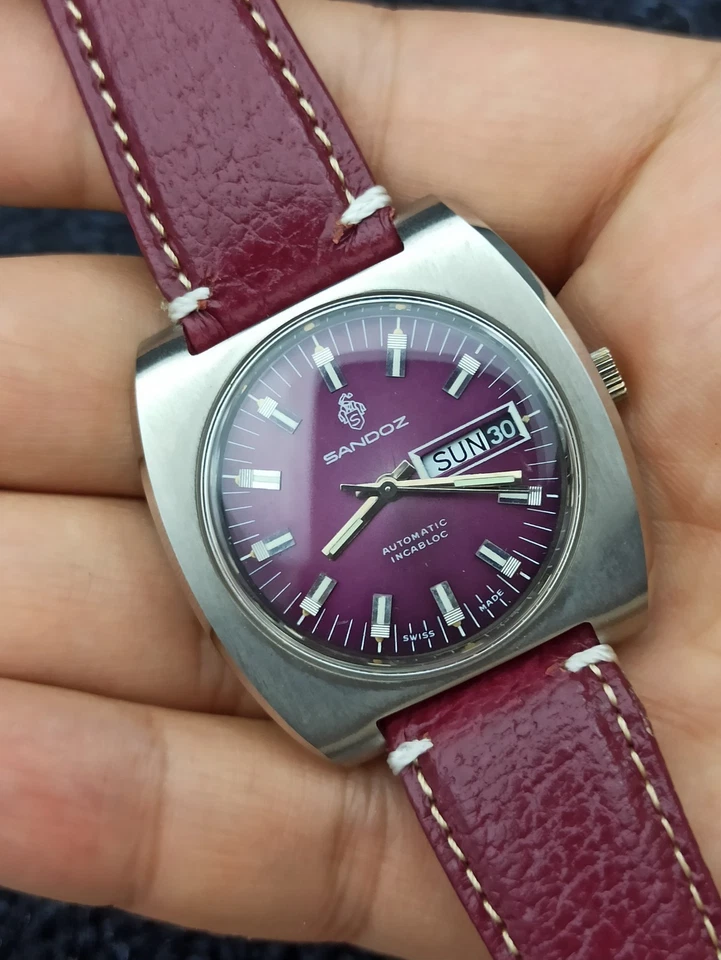 Reloj Pulsera Estilo Informal Sandoz Esfera Púrpura Elegante Suizo De Colección Foto 2 de 4