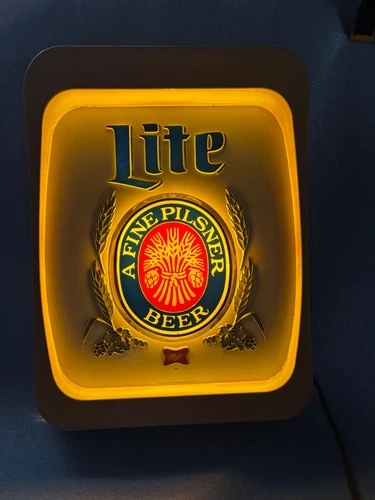 BEAUTIFUL Vintage Miller Lite Beer Everbrite Light Up Sign Milwaukee Wisconsin