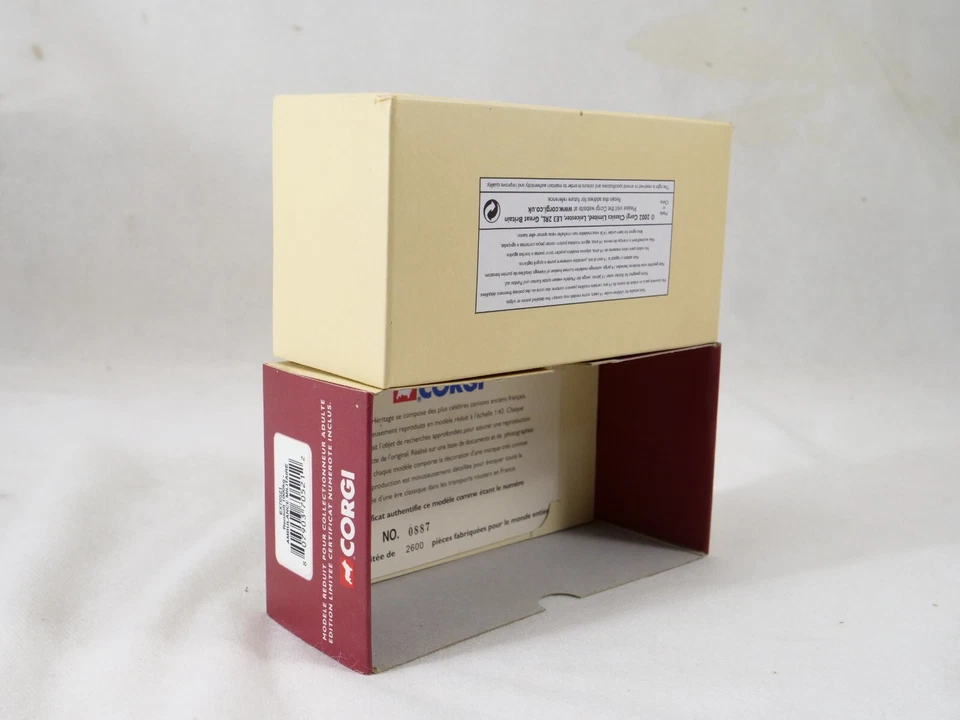 Corgi Gb Héritage n° 70521 Renault 1000 kg Ambulance Militaire neuf MIB 1/43 - Photo 4/4