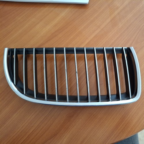 BMW 3 Reihe E90 E91 Kühlergrill Chrom rechts 7120008