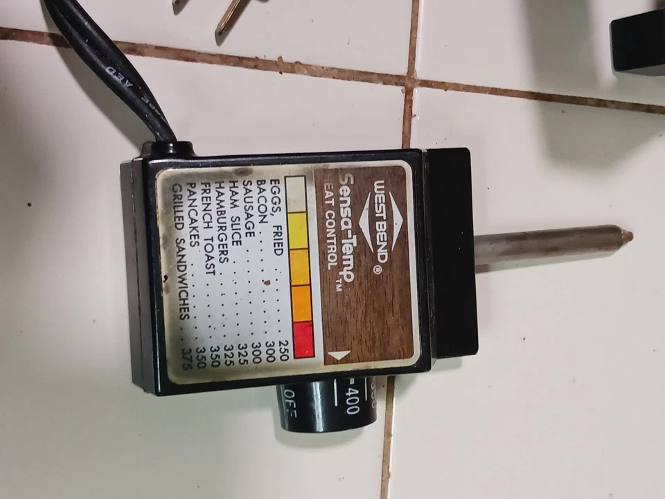 Sartén Eléctrica West Bend Otoño Oro Vintage Modelo 1429 PROBADA FUNCIONA  Foto 4 de 4