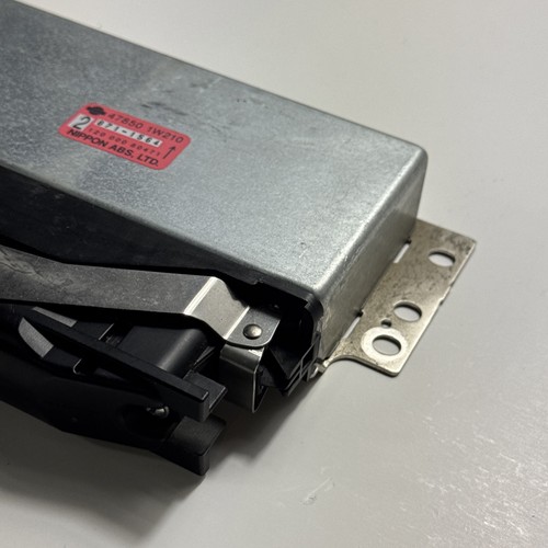 1998 Nissan Pathfinder ABS Control Module Computer OEM 47850 1W210 - Picture 5 of 6