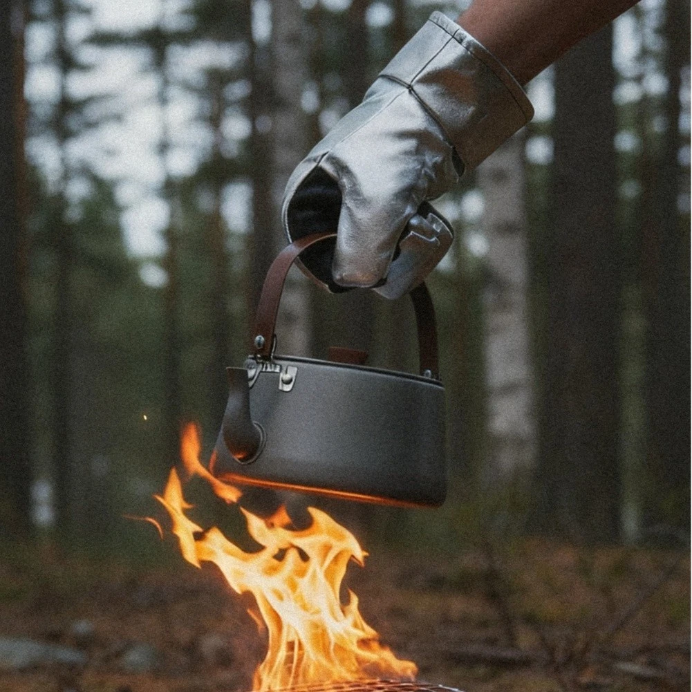 Heat Resistant Cowhide Leather Gloves for Grilling Industrial and Camping Work