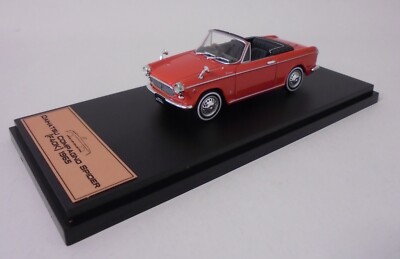 Daihatsu Compagno Spider 1965 - 1:43 Hachette Premium X modellauto JPL45