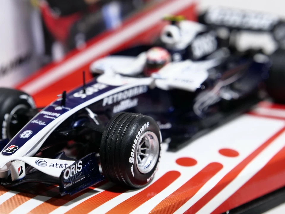 MINICHAMPS Kazuki Nakajima Petronas #8 Nuovo IN Scatola/Scatola 1/43 - Immagine 4 di 4