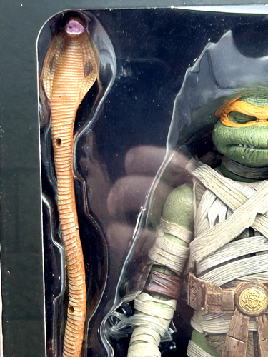 2022 Neca TMNT x Universal Monsters Michelangelo as The Mummy 7" Action Figure - Picture 11 of 14