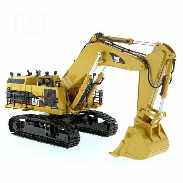 massive machine excavator