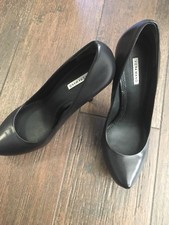 Vera Wang Simply Vera Black Leather Lined Pumps Dress Heels Shoes 6.5M