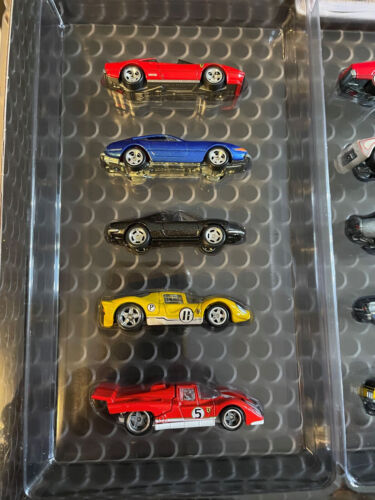 Hot Wheels Garage set, 6-car Ferrari Lot, all have real riders