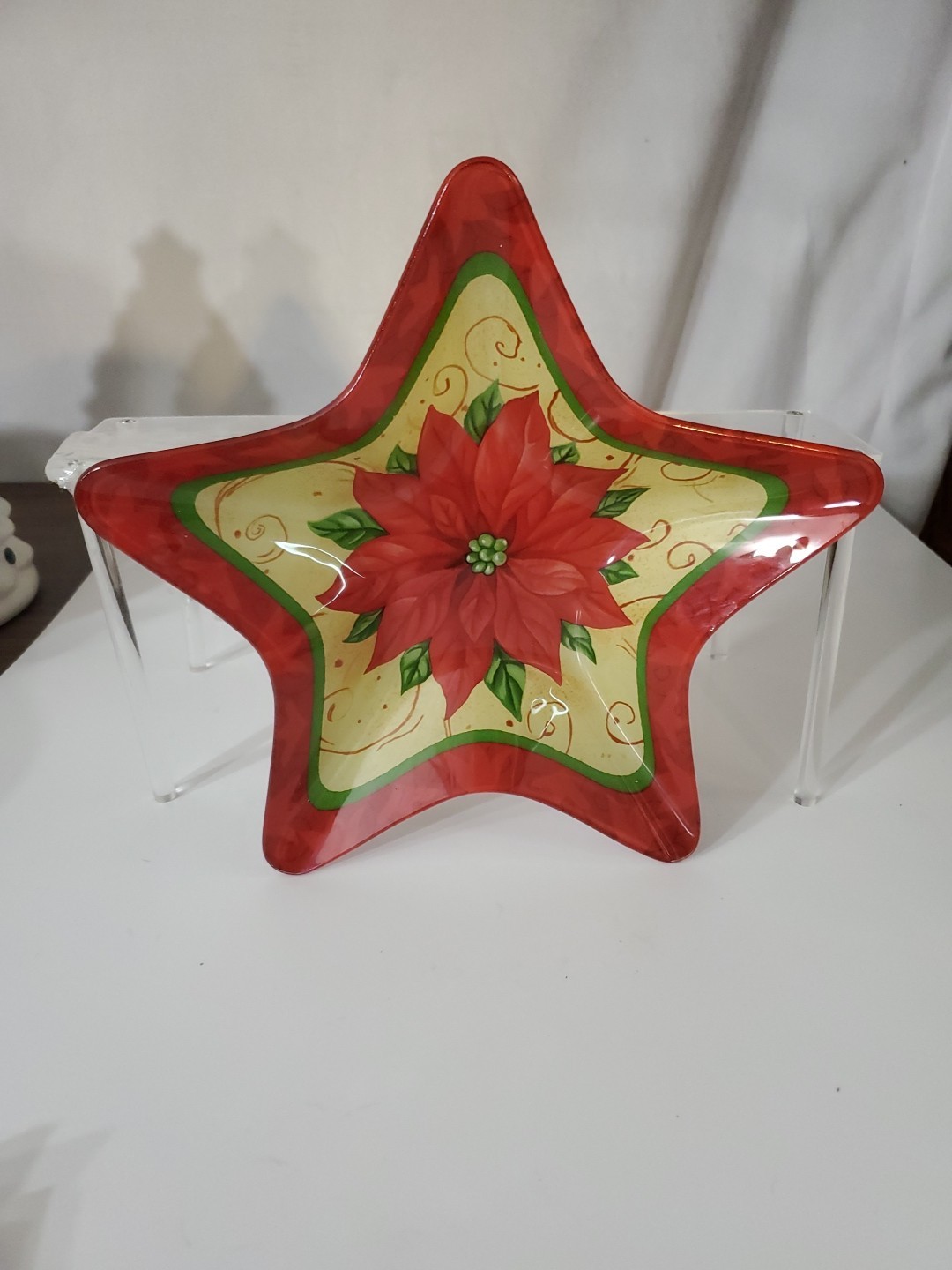 Star Shaped Bowl W/Poinsettia Glass 10