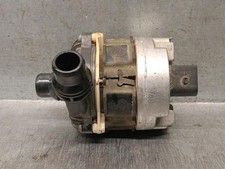 Pompe à eau Mercedes 560