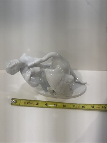 Herend Hvngary Leda And The Swan Porcelain Figure - Picture 7 of 7