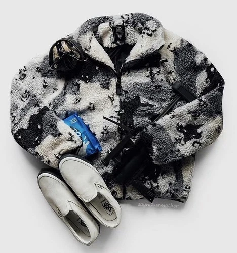 L - QILO x WHITE PHOSPHOR GEN II (2) COOKIES & CREAM SHERPA FLEECE JACKET NEW image 3